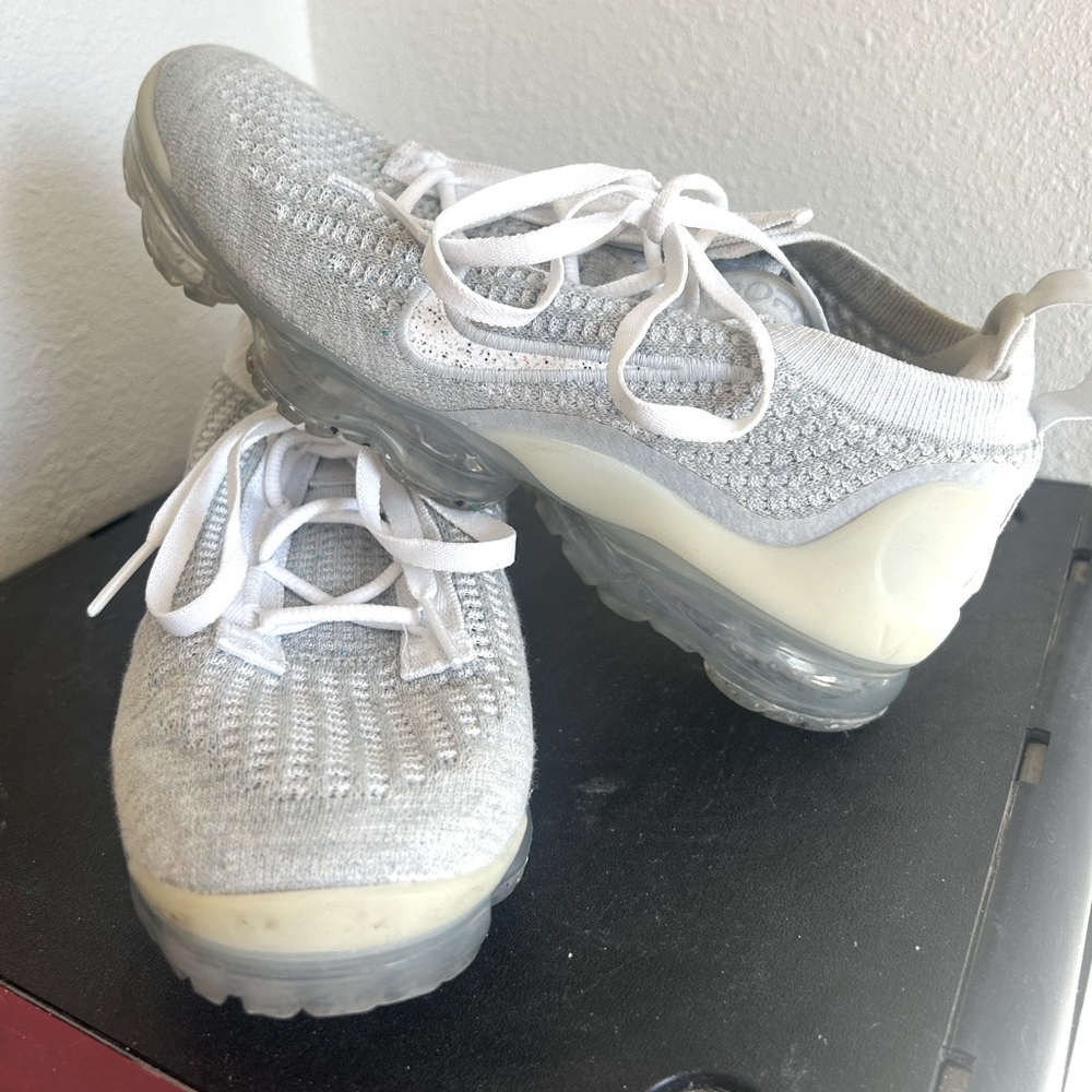 Nike vapor max.